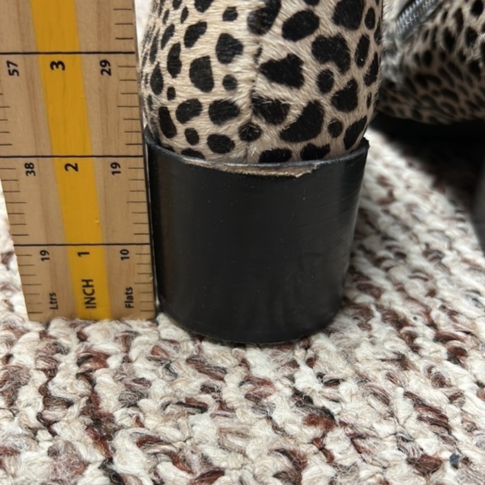 Woman’s booties - Picture 6 of 11